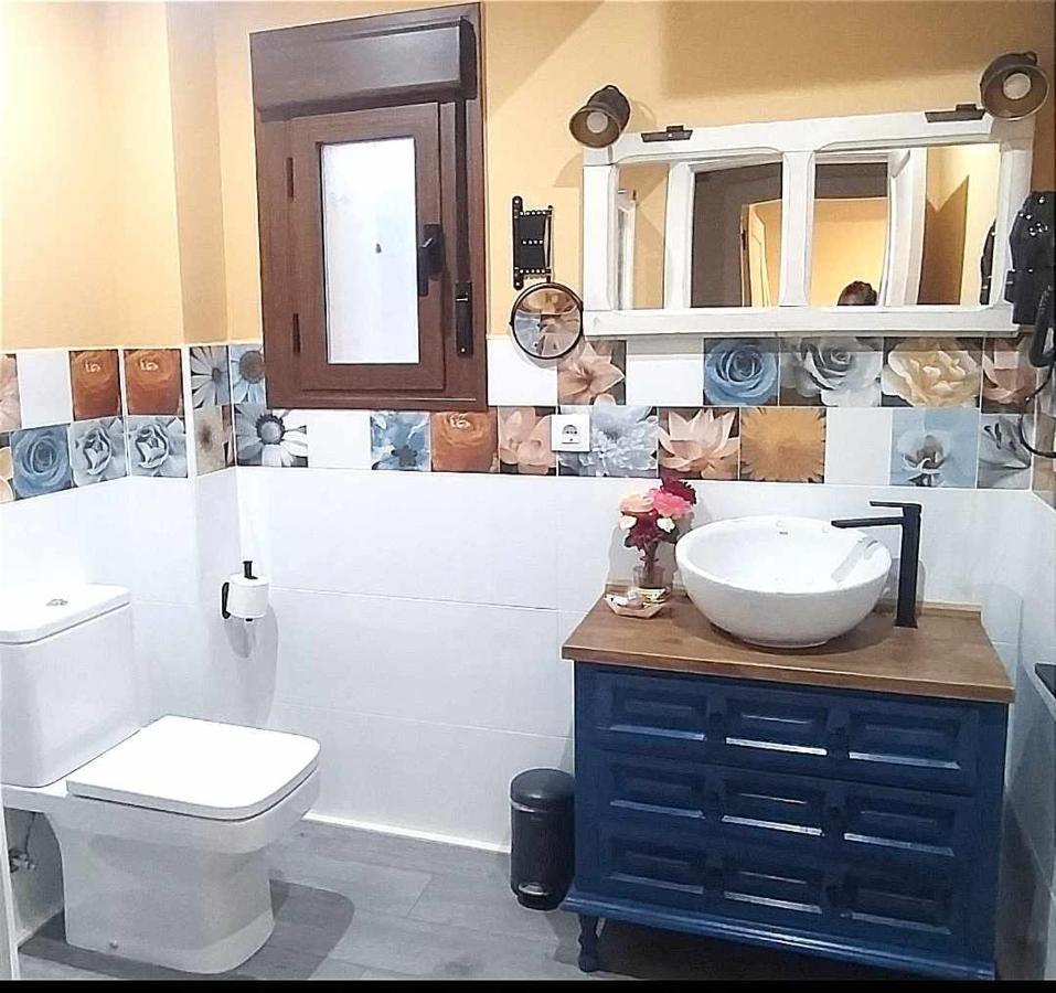 Apartamentos La Rosa Y El Pastor Guijo de Santa Bárbara Kültér fotó