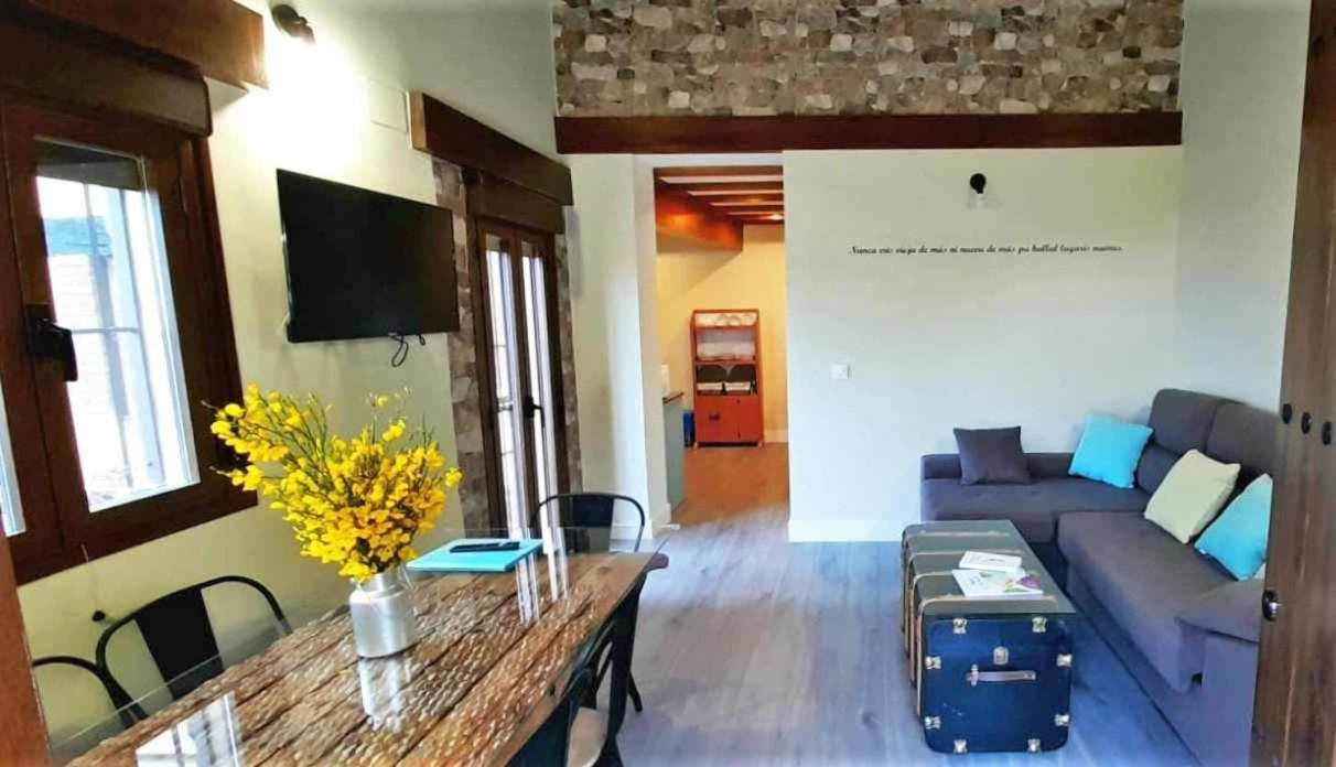 Apartamentos La Rosa Y El Pastor Guijo de Santa Bárbara Kültér fotó